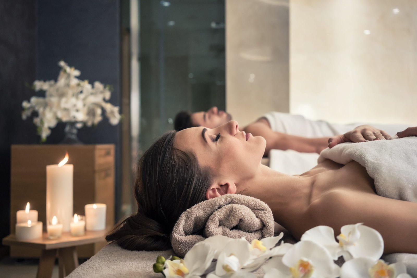 Romantic couple's massage treatment at Prana Spa